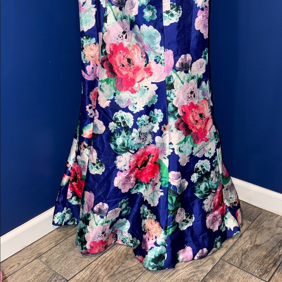 My Michelle- NWT Off the Shoulder Blue Floral Mermaid Gown Size 0 - Picture 9 of 14